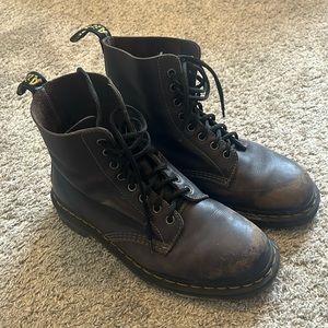 Doc Martens Boots Women’s Size 10